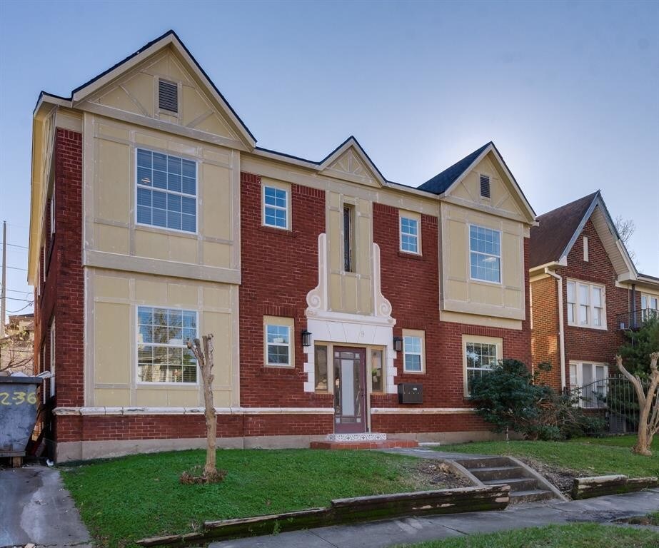 1219 W Gray St, Houston, TX 77019 Townhouse for Rent in Houston, TX