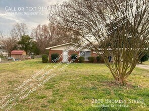 Building Photo - 2800 Bromley St