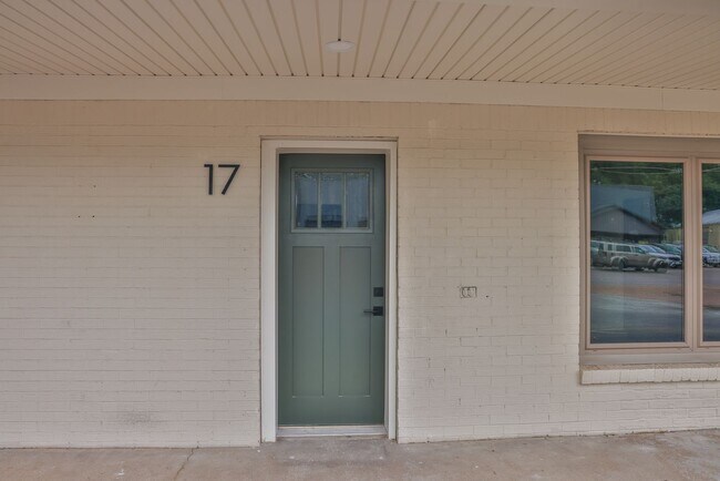 Building Photo - Modern Remodel with Designer Finishes | All Utilities Included