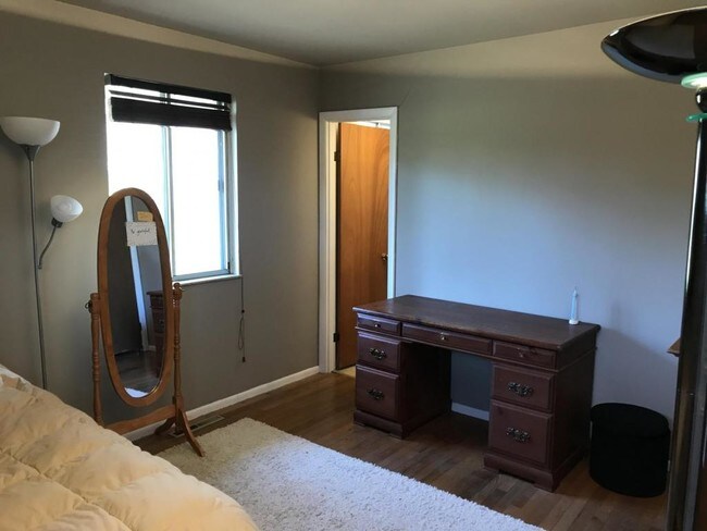 Foto del edificio - 3710 Hickory Ln