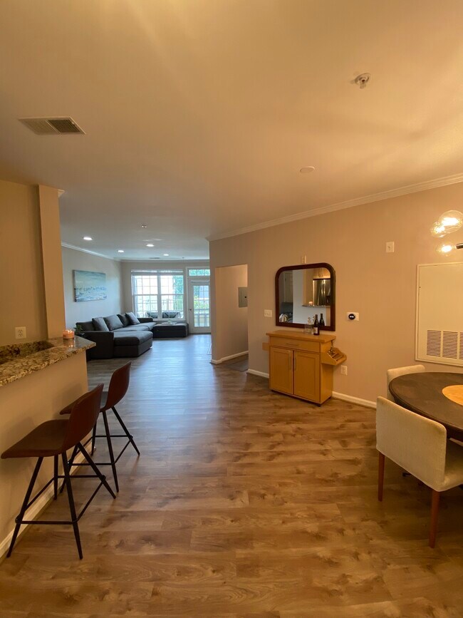 2711 Bellforest Ct Unit 308, Vienna, VA 22180 Condo for Rent in