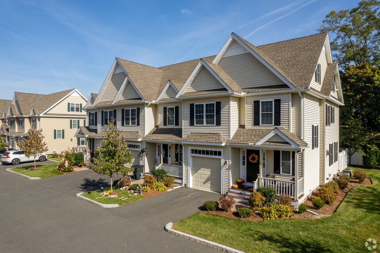 42 Pleasant St, Stoneham, MA 02180 Apartments in Stoneham, MA