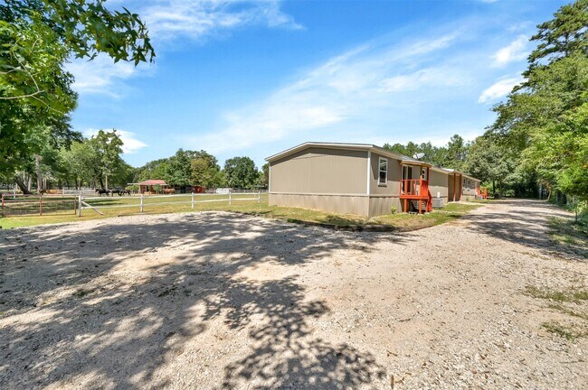 Foto del edificio - 26768 Dobbin-Huffsmith Rd