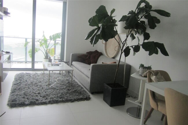 Photo - 501 NE 31st St Apartment