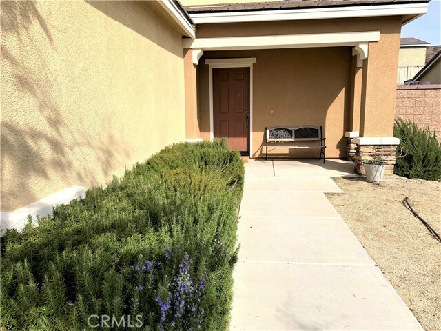 Building Photo - 34128 Dianthus Ln