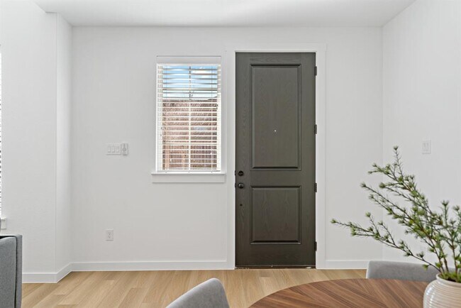 Foto del edificio - 2702 Parkview Ct