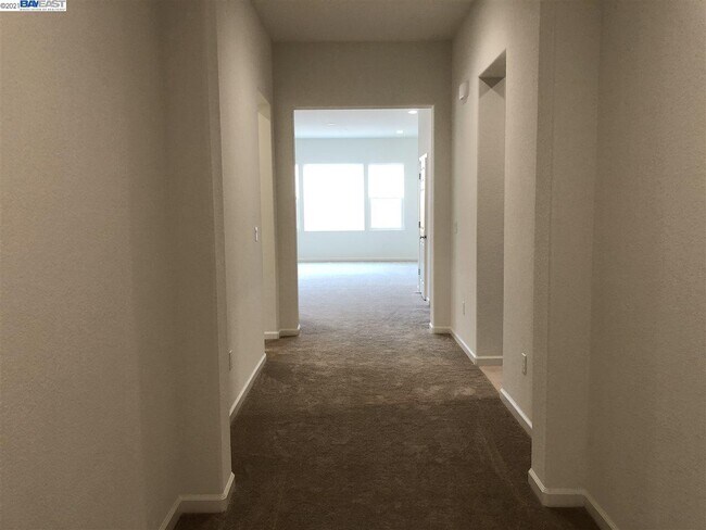 Foto del edificio - 761 Crepe Myrtle Ct