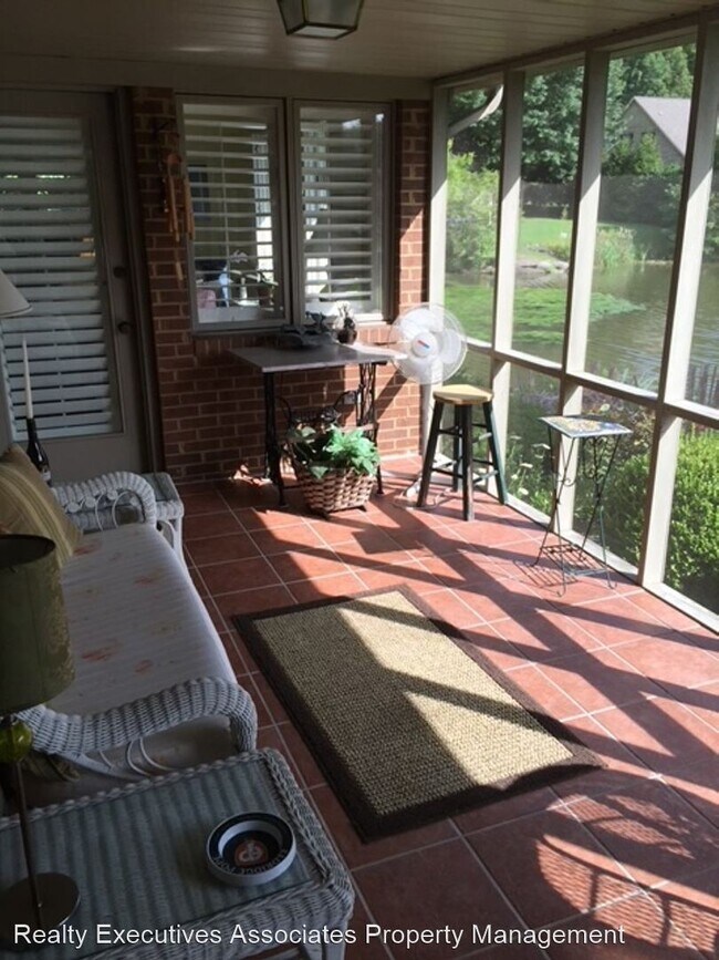 Foto del edificio - 3 br, 2.5 bath House - 123 Mayfair E