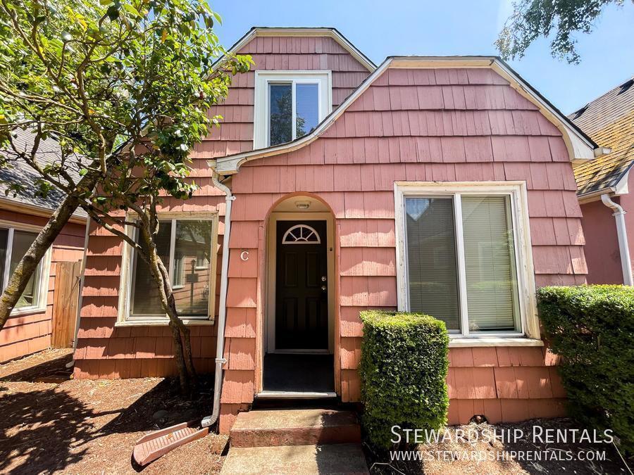 Photo - 1376 W. 6th Avenue-C