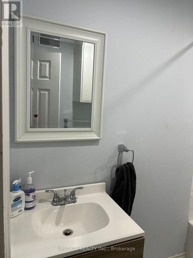 Photo du bâtiment - 48 Cowan Rd