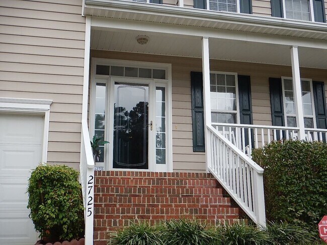 Building Photo - 4 Bedroom | 2.5 Bath Home Near NCSU, Lawnc...