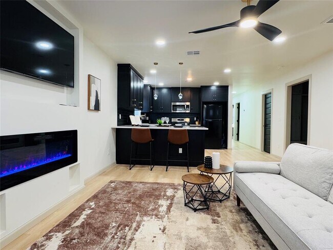 Foto del edificio - 2220 NE 18th St
