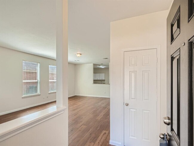 Foto del edificio - 3926 Hawthorn Glen Ct