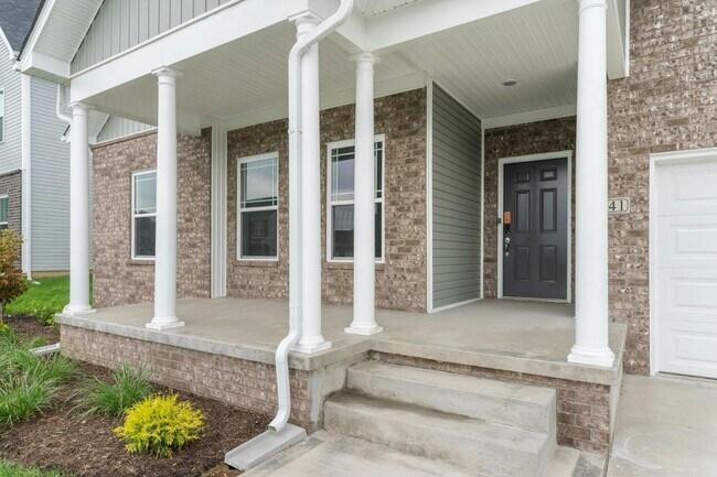 Building Photo - 341 Friendly Ave