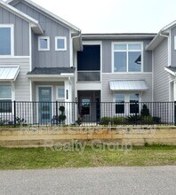 Building Photo - 54 Sewall Ln