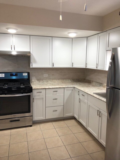 Kitchen - 2100 N Harlem Ave