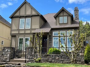 Building Photo - 29497 SW Milano Ln