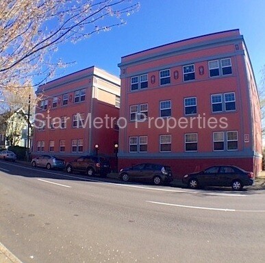 Primary Photo - 1410 SE Belmont St