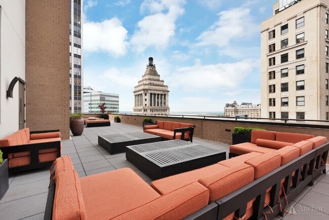 Building Photo - 40 Broad Street #PH4A
