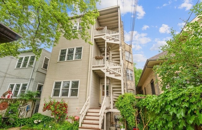 Building Photo - 4436 N Whipple St