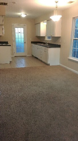 Living room/Kitchen - 3806 Dorsey Ave