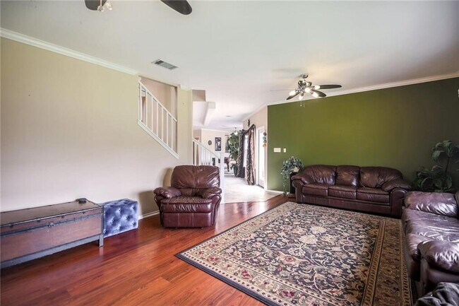 Foto del edificio - 2315 Little Tree Bend