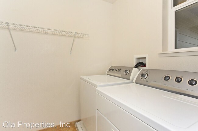 Building Photo - 3 br, 3 bath House - 92-1073 D Koio Drive
