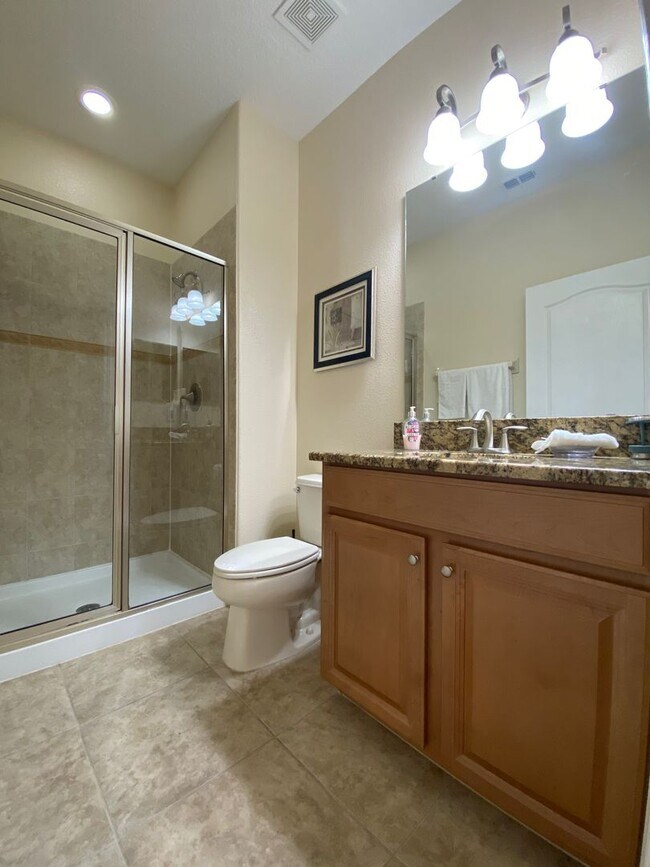 Building Photo - Paradise Palms furnished Pool Villa - Move...