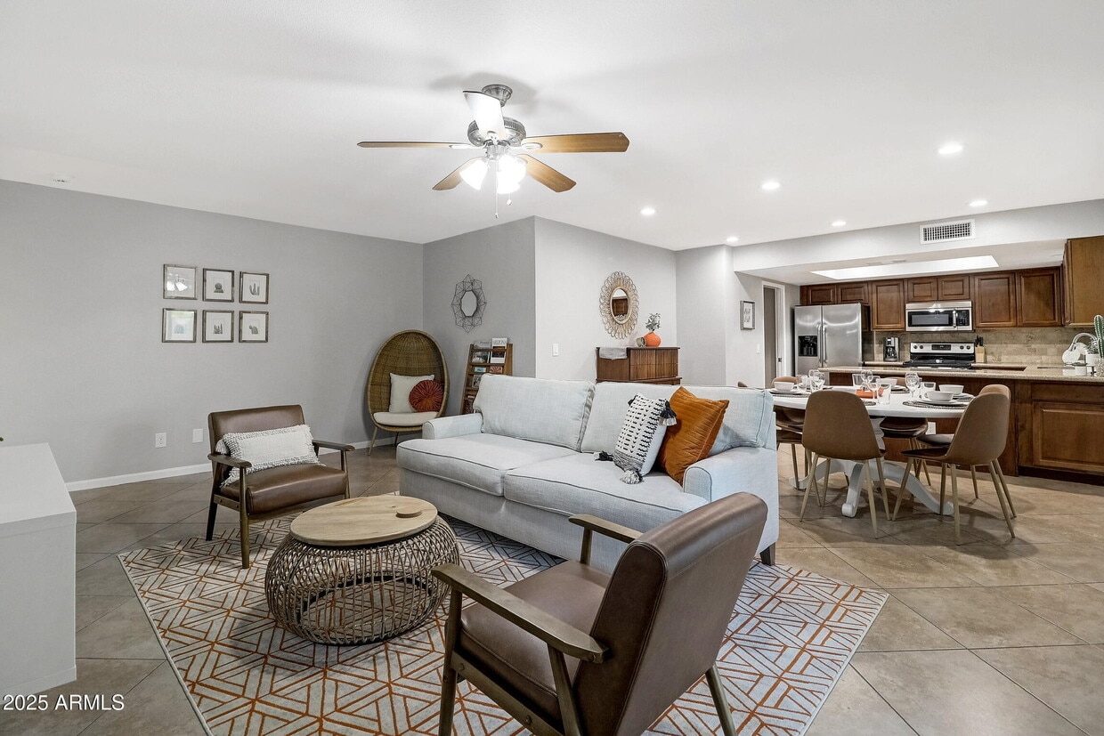 Foto principal - 5803 S Kenwood Ln