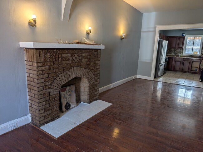 Foto del edificio - 2409 McElderry St