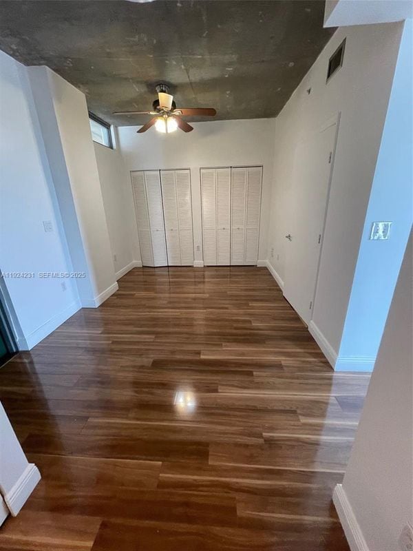 Building Photo - 455 NE 25th St