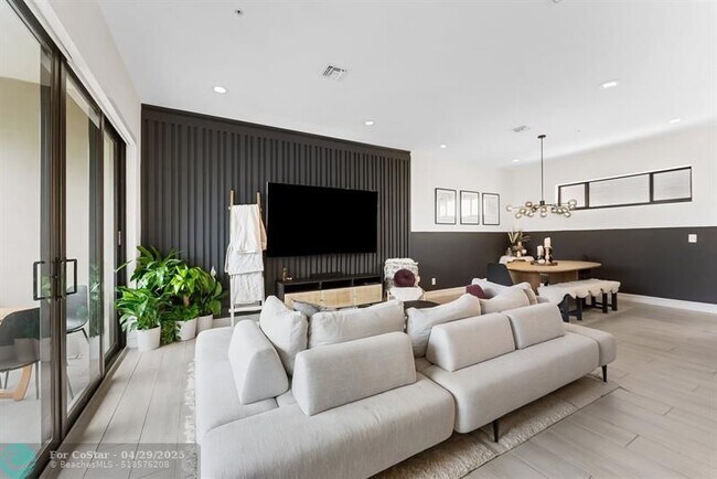 Foto del edificio - 835 NE 17th Terrace