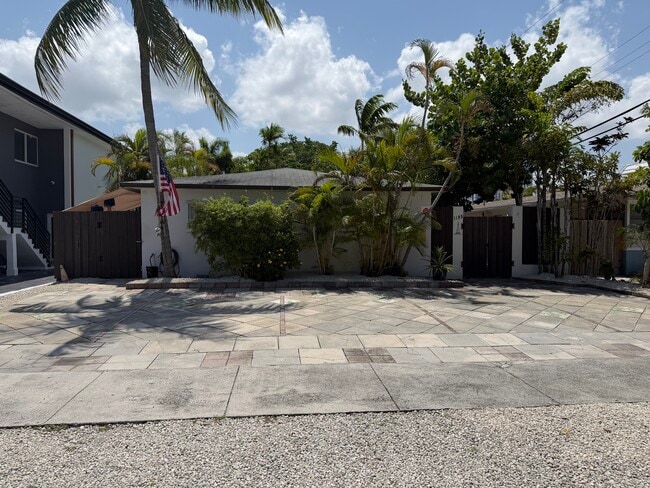 Photo - 1133 SE 6th Ter (Fort Lauderdale, FL) Apartments
