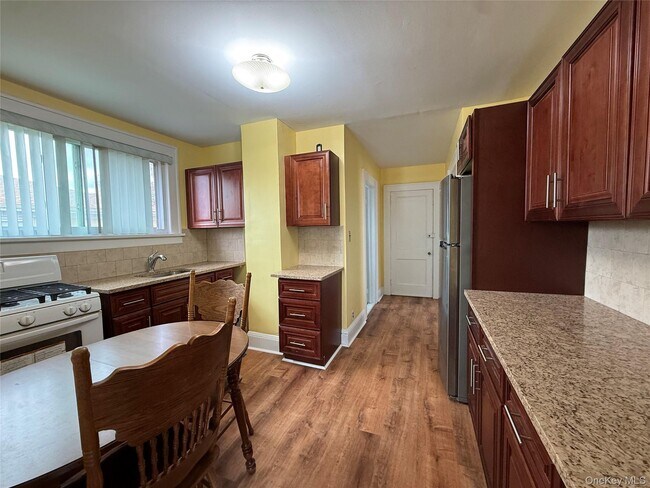 Foto del edificio - 46 Dunston Ave