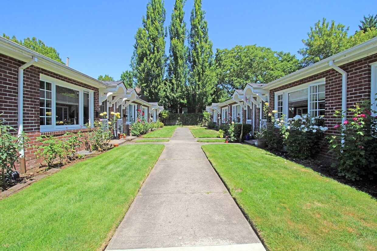 Foto principal - 1007 NE Tillamook St