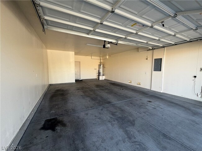 Building Photo - 2588 Lockerbie St