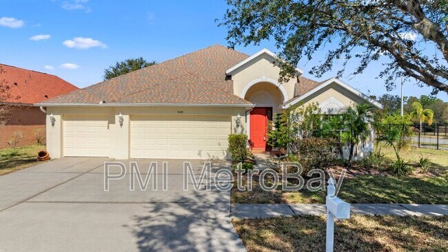Foto del edificio - 9103 Pinebreeze Dr