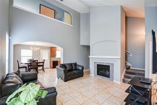 Foto del edificio - 1735 Rock Ridge Dr
