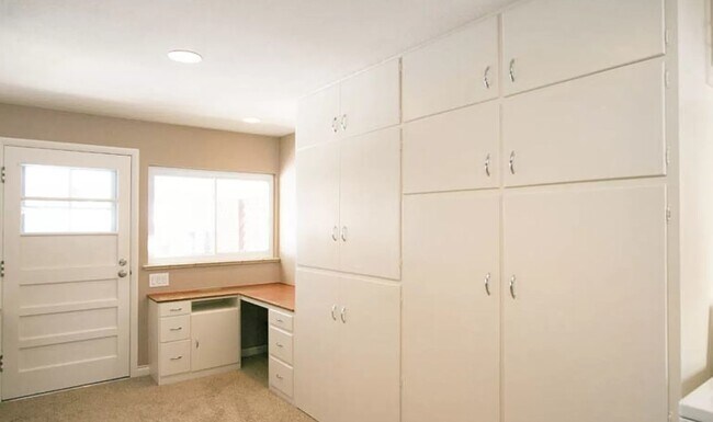 Building Photo - 4152 Zenobia St
