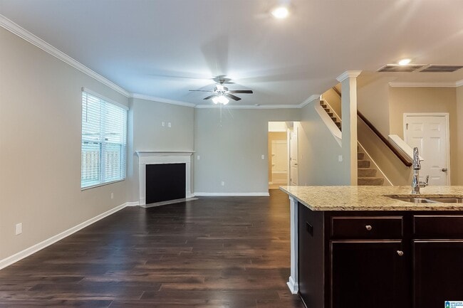 Foto del edificio - 4147 Park Crossings Dr