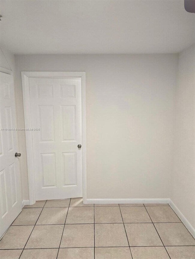 Foto del edificio - 821 SW 2nd St