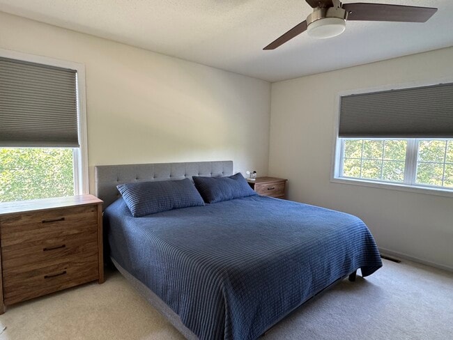 Main Bedroom - 9264 Peony Ln N