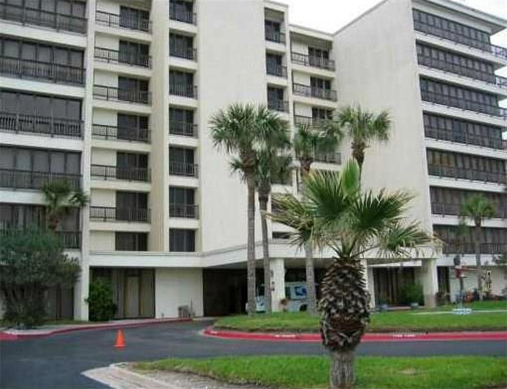 Primary Photo - 15002 Windward Dr
