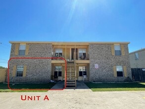 Building Photo - 1300 Dugger Cir
