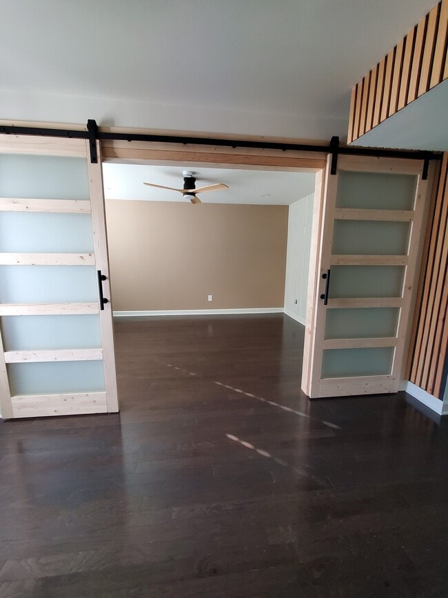 Foto del edificio - 160 Hamilton Ave NW