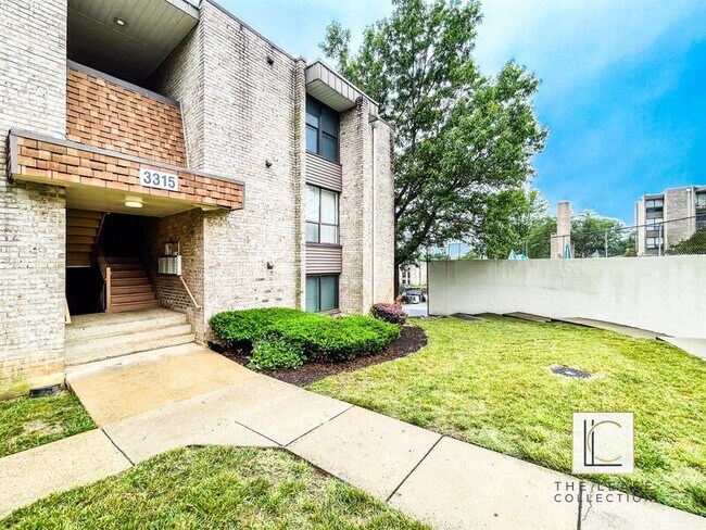 Building Photo - 3315 Huntley Sq Dr