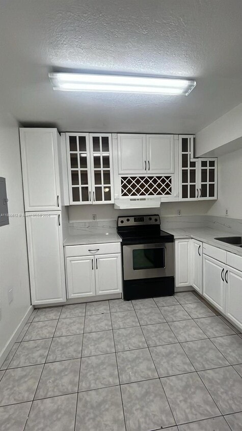 Primary Photo - 15420 SW 81st Circle Ln