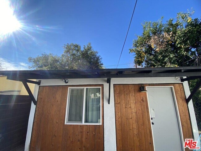 Building Photo - 3032 La Clede Ave