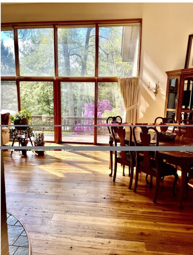 Foto del edificio - 9 Berrill Farms Ln