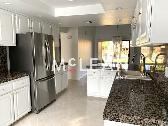 Building Photo - Gorgeous Home in Beautiful Community
